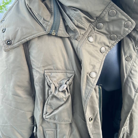 Levi’s Puffer Snow Jacket in Khaki Brown with Detachable Hood & Pockets - Picture 3 of 11